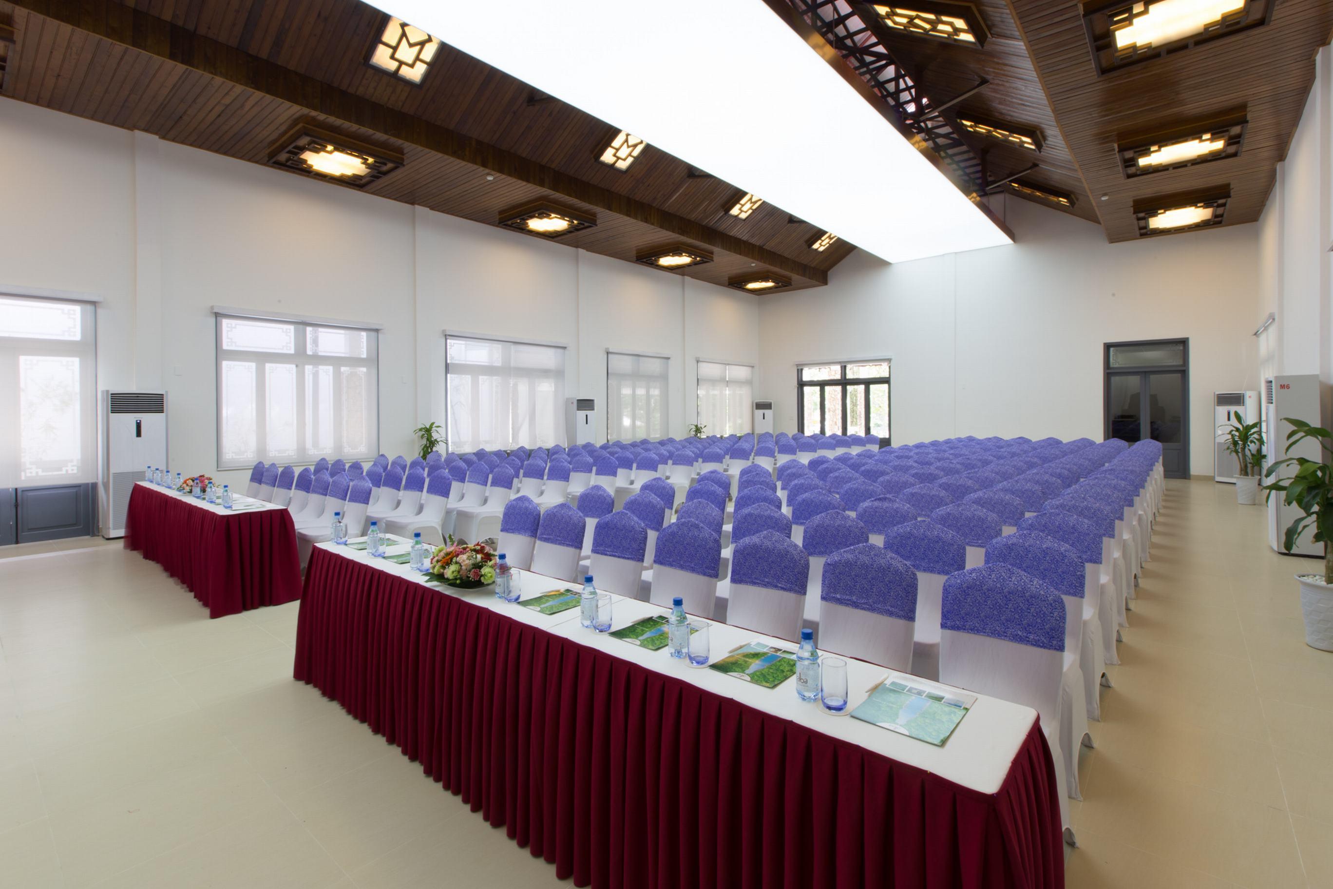 Thanh Tan Hot Springs By Fusion Hue Exterior photo