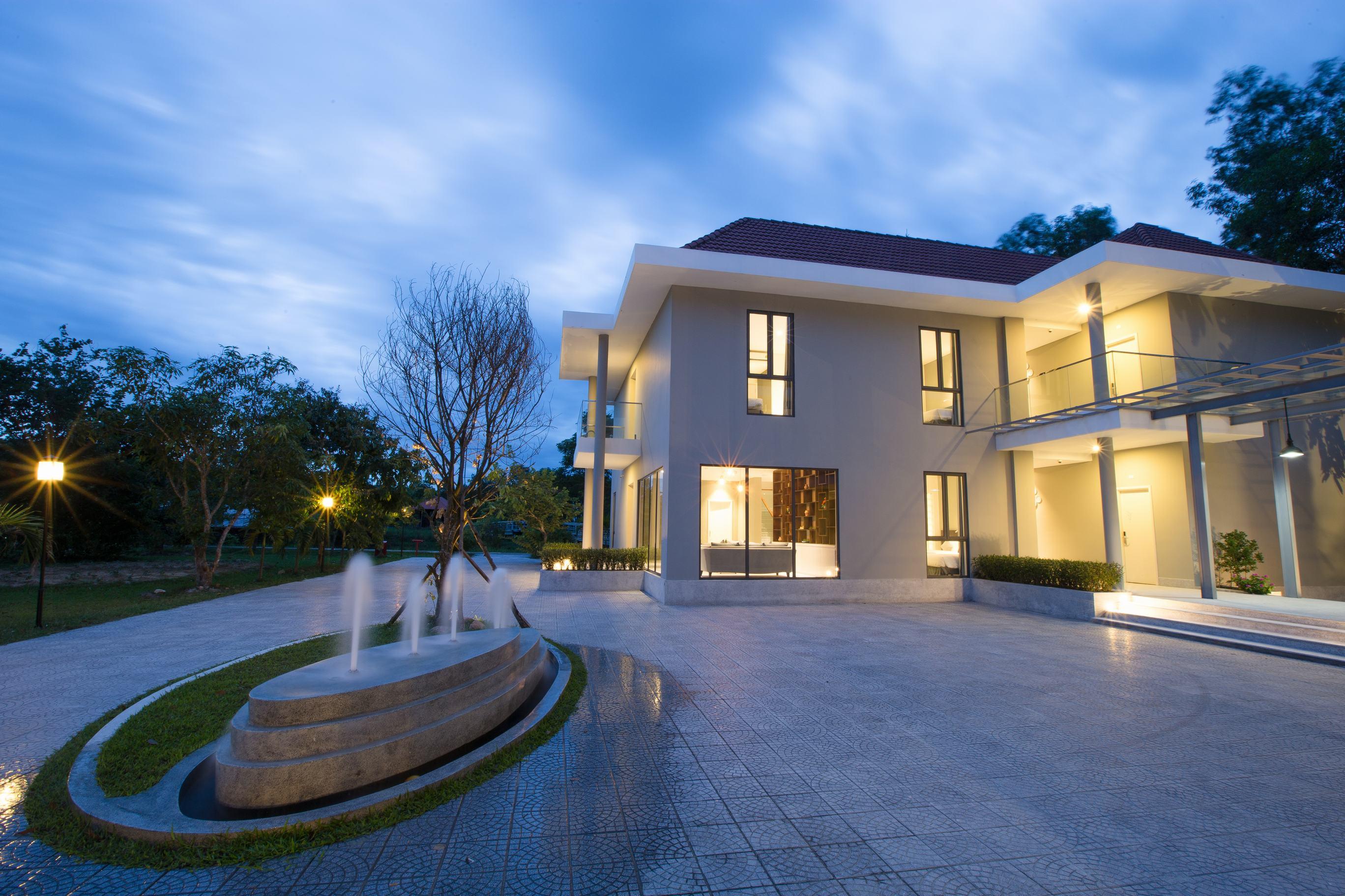 Thanh Tan Hot Springs By Fusion Hue Exterior photo